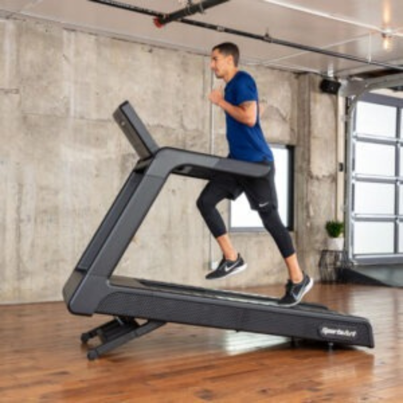 SportsArt T673-16″ Treadmill Black